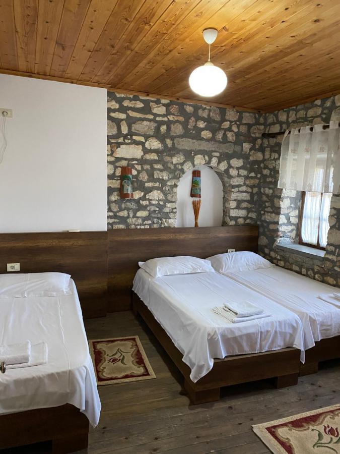 Aria Baci Guest House ベラト エクステリア 写真