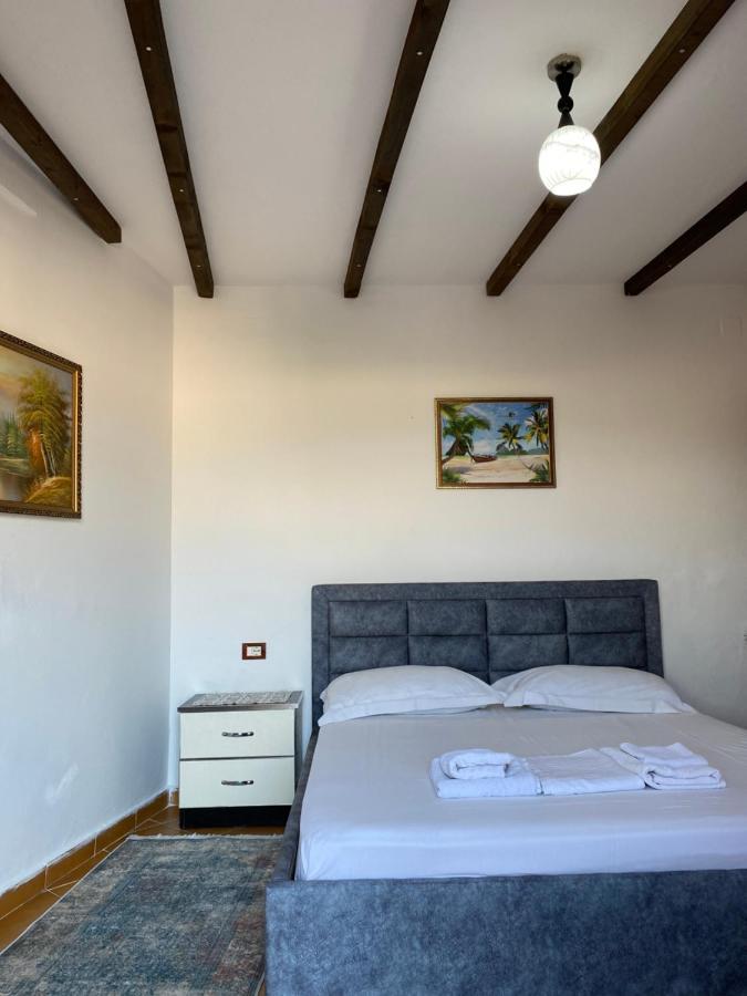 Aria Baci Guest House ベラト エクステリア 写真