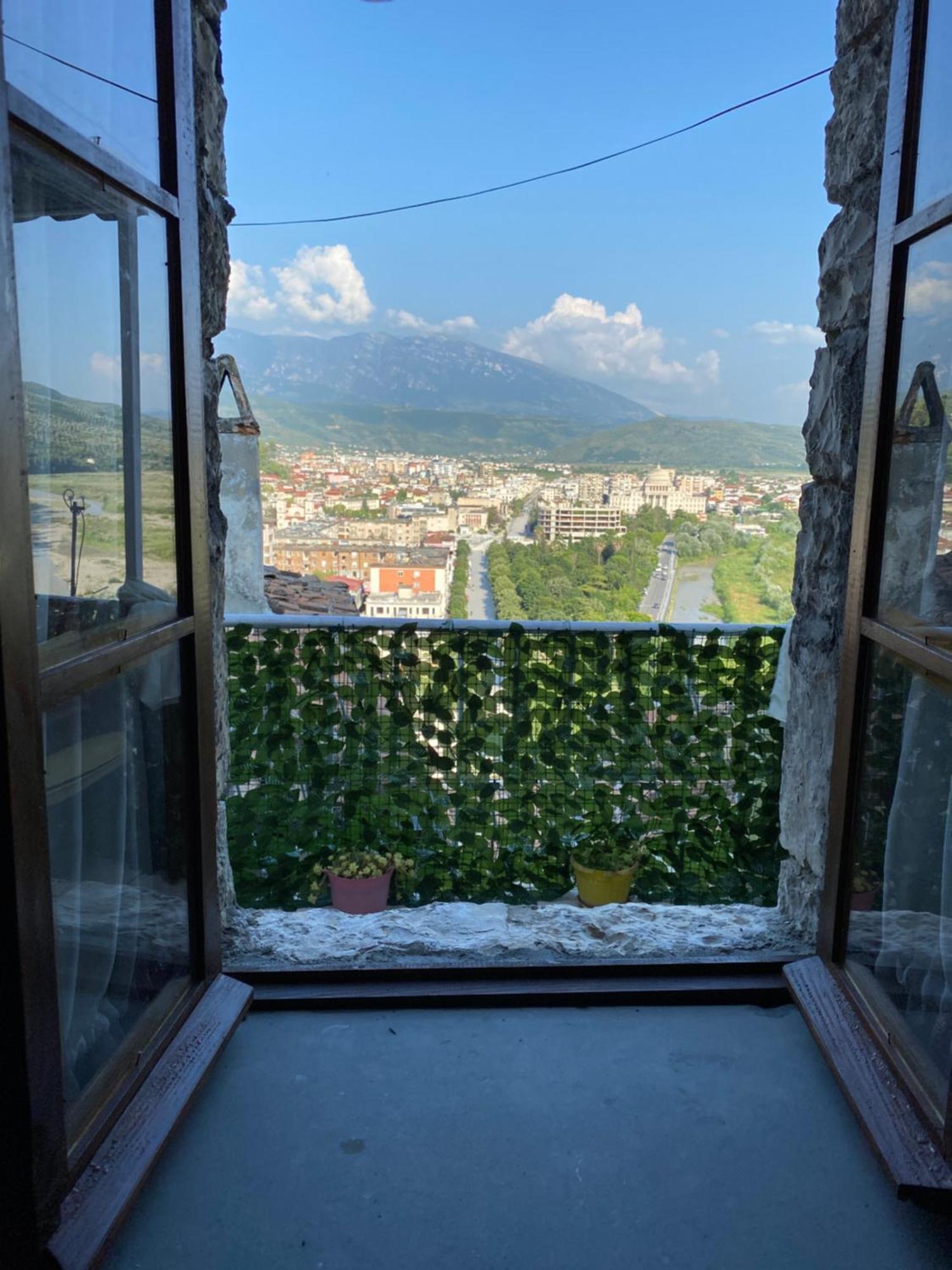 Aria Baci Guest House ベラト エクステリア 写真